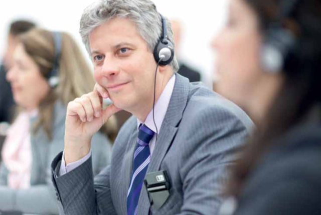 同聲傳譯員會被機器翻譯代替嗎?同聲傳譯設備租賃市場會消失嘛?